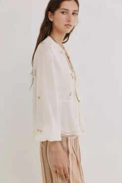 Cypria. Blusa fluída