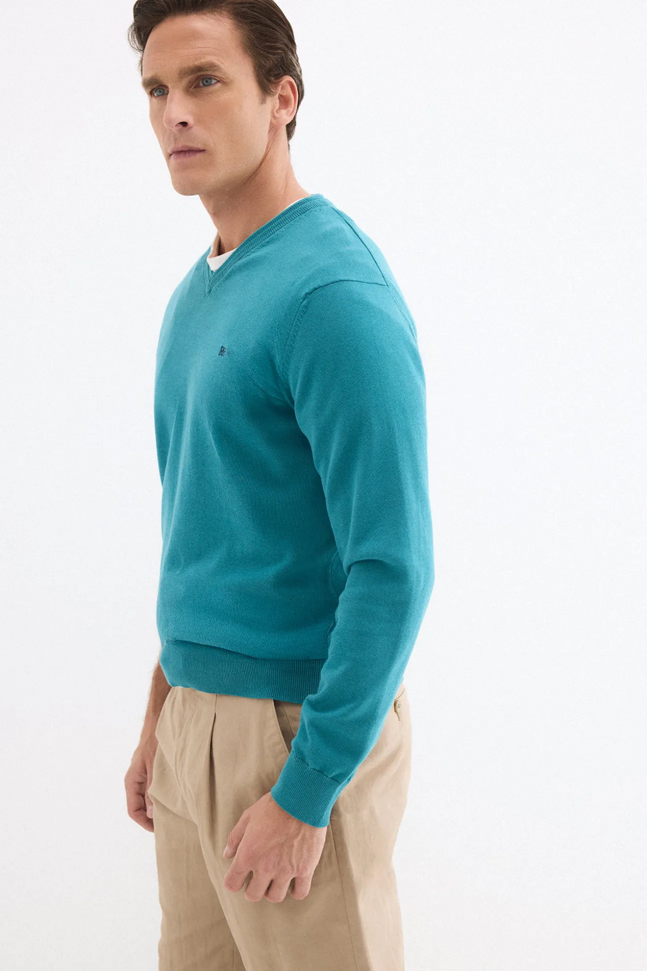 Jersey punto algodón premium cuello pico