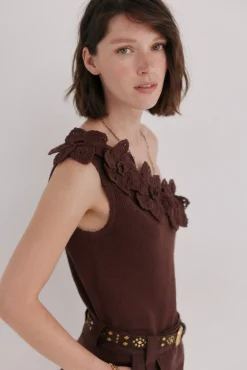 Juliana. Top asimétrico crochet