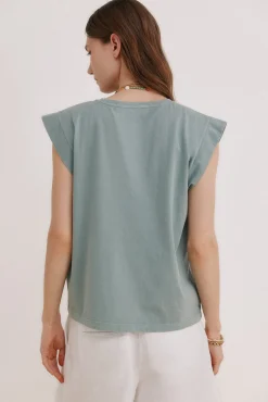 Manuela. Camiseta lavada