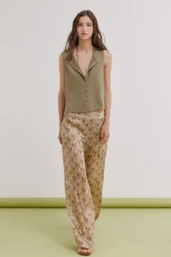 Mireia. Camiseta sin mangas tapeta