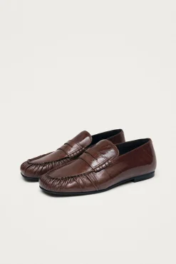Mocasines de cuero Aven Patent