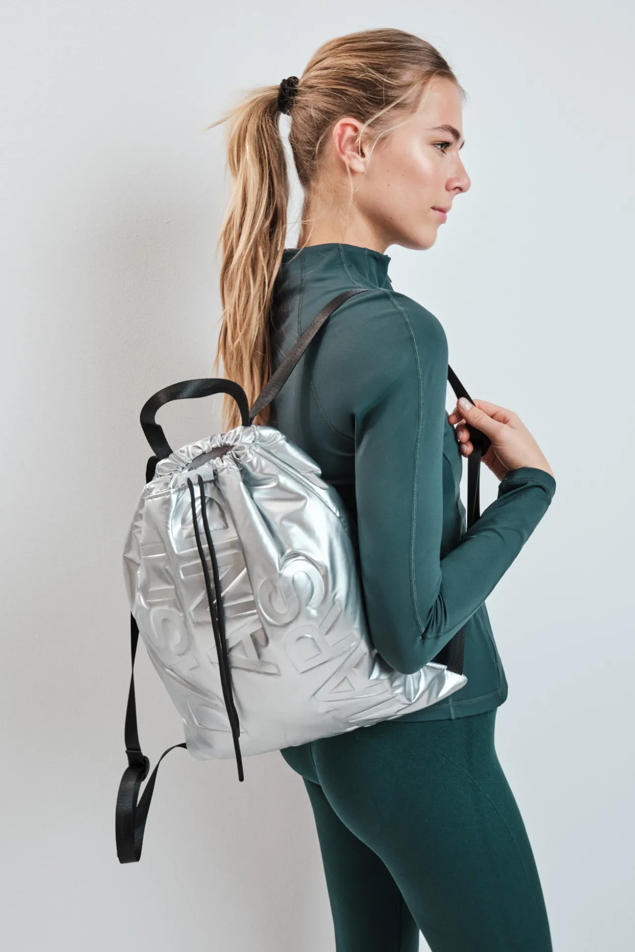 Mochila metalizada acolchada