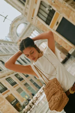 Naiara. Bolso capazo rafia