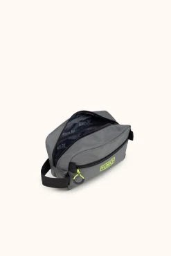Neceser deportivo reciclado