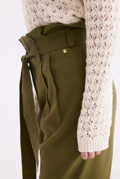 Pantalón carrot verde