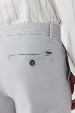 Pantalón chino regular fit