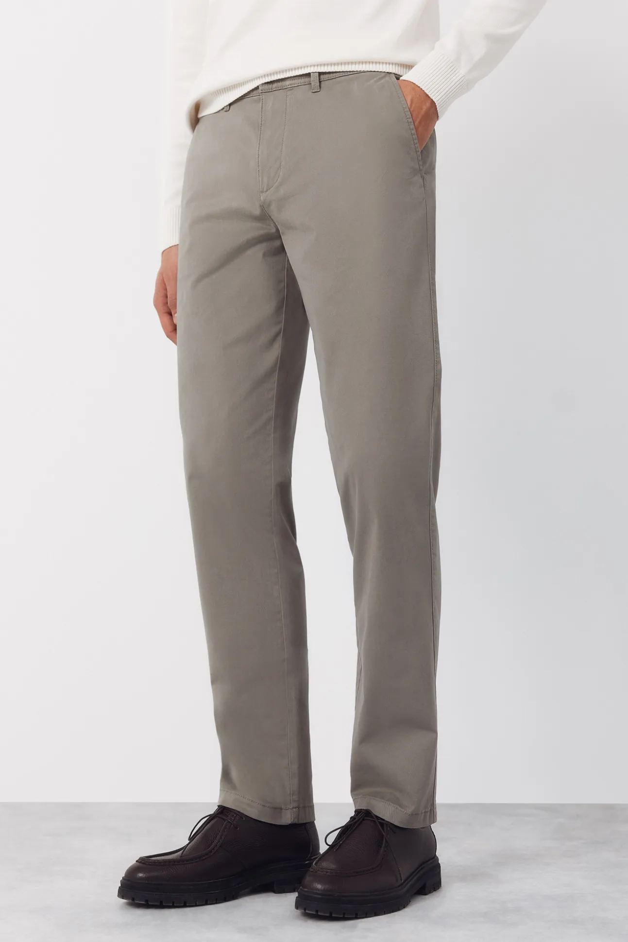 Pantalón chino regular fit