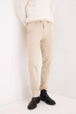 Pantalón chino slim fit
