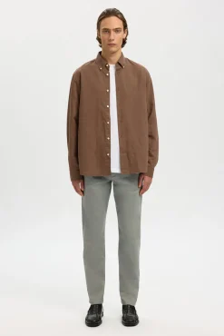 Pantalón chino Slim Fit confeccionado con algodón orgánico