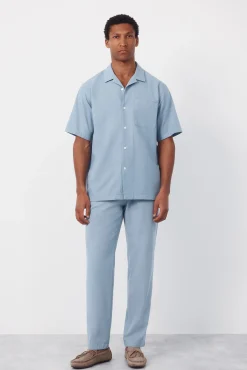 Pantalón con gomas y cordones regular