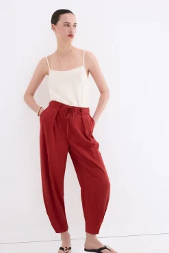 Pantalón con pinzas