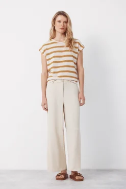 Pantalón con textura