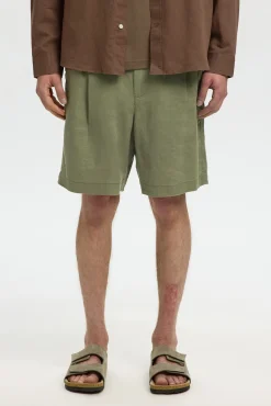 Pantalón corto de lino