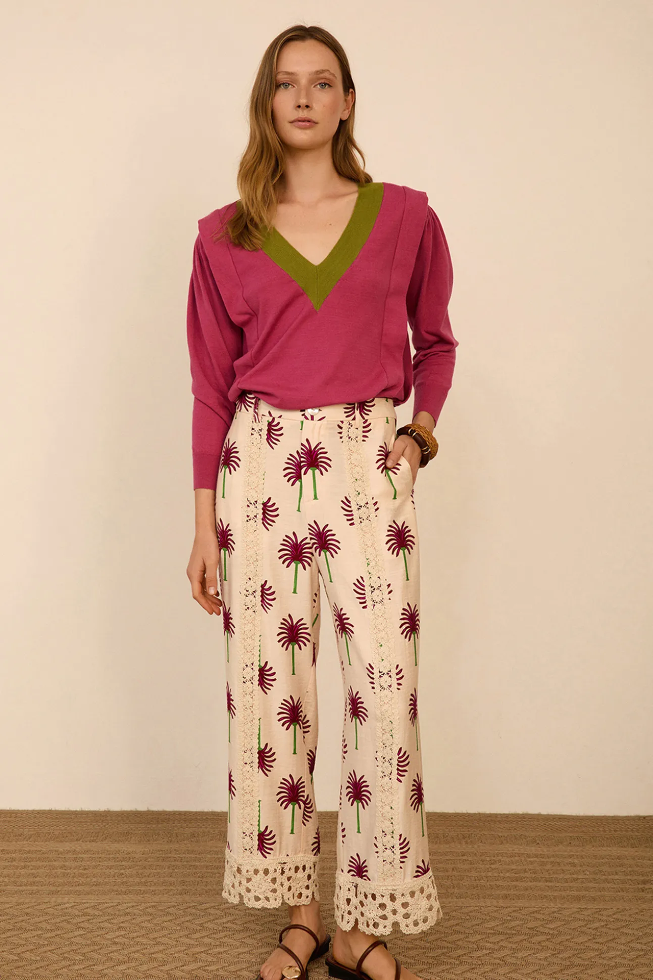 Pantalón cropped estampado