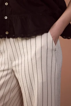 Pantalón de pata ancha