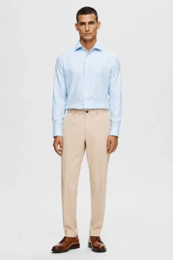 Pantalón de traje Slim Fit confeccionado con materiales reciclados