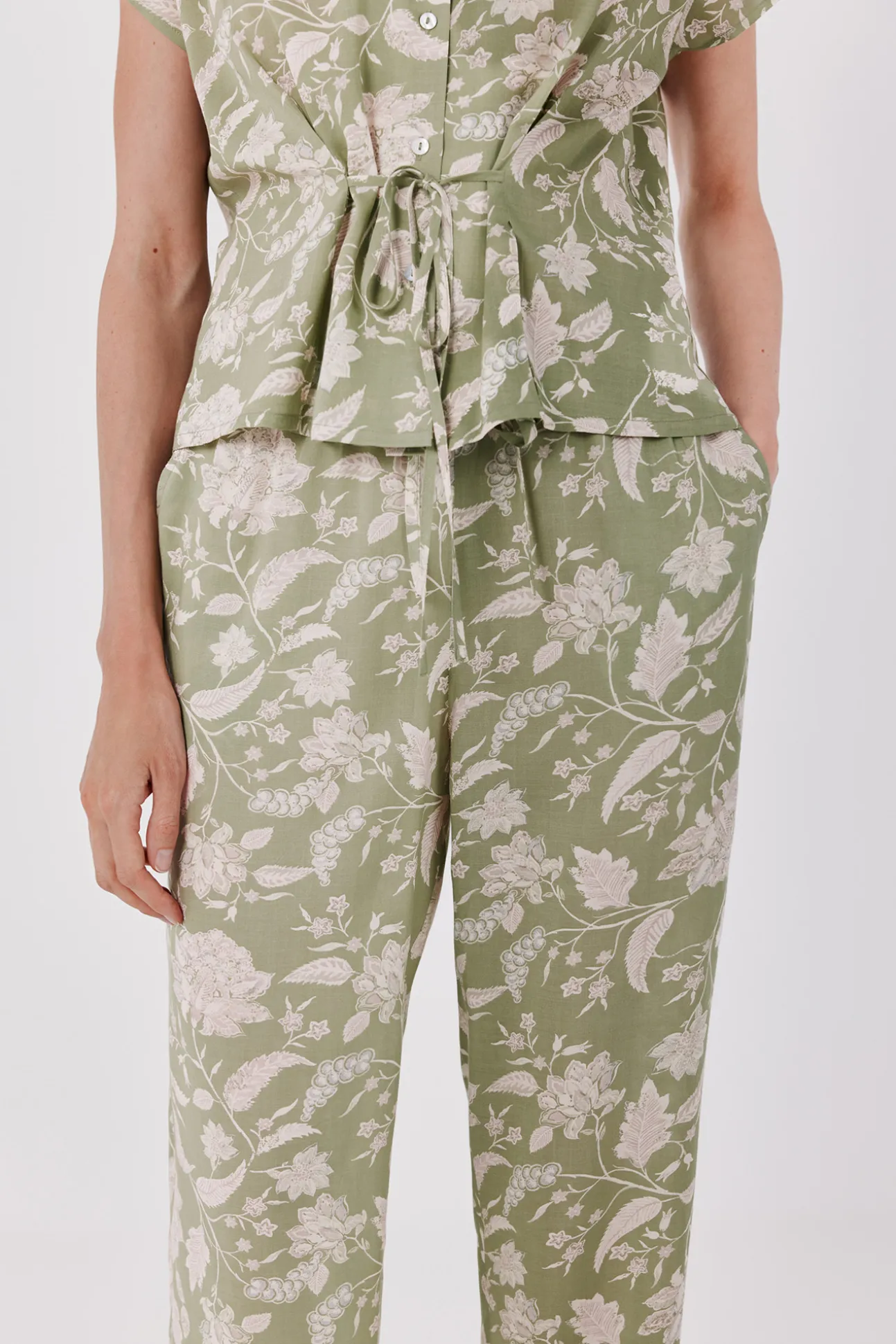 Pantalón fluido estampado