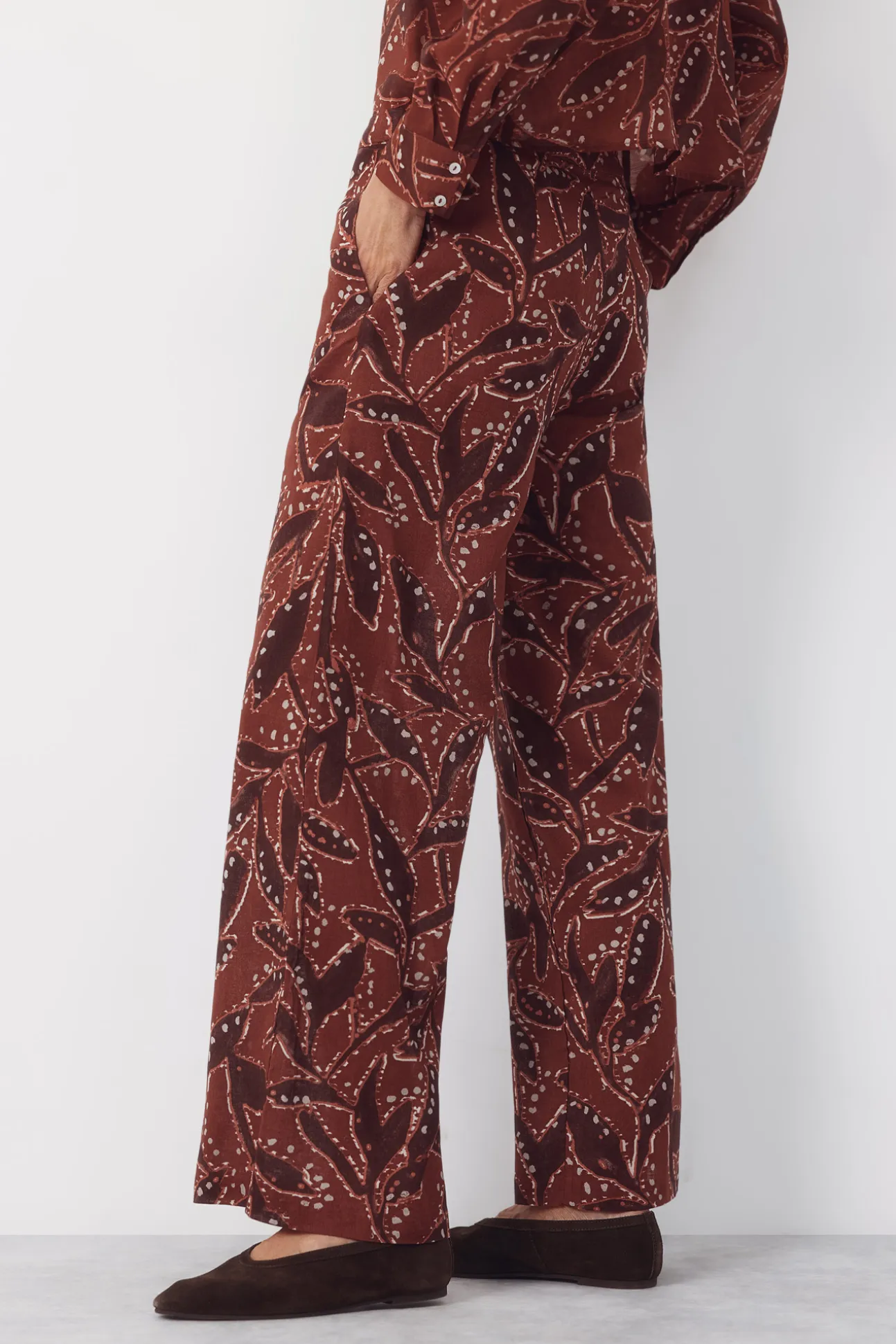 Pantalón lino estampado