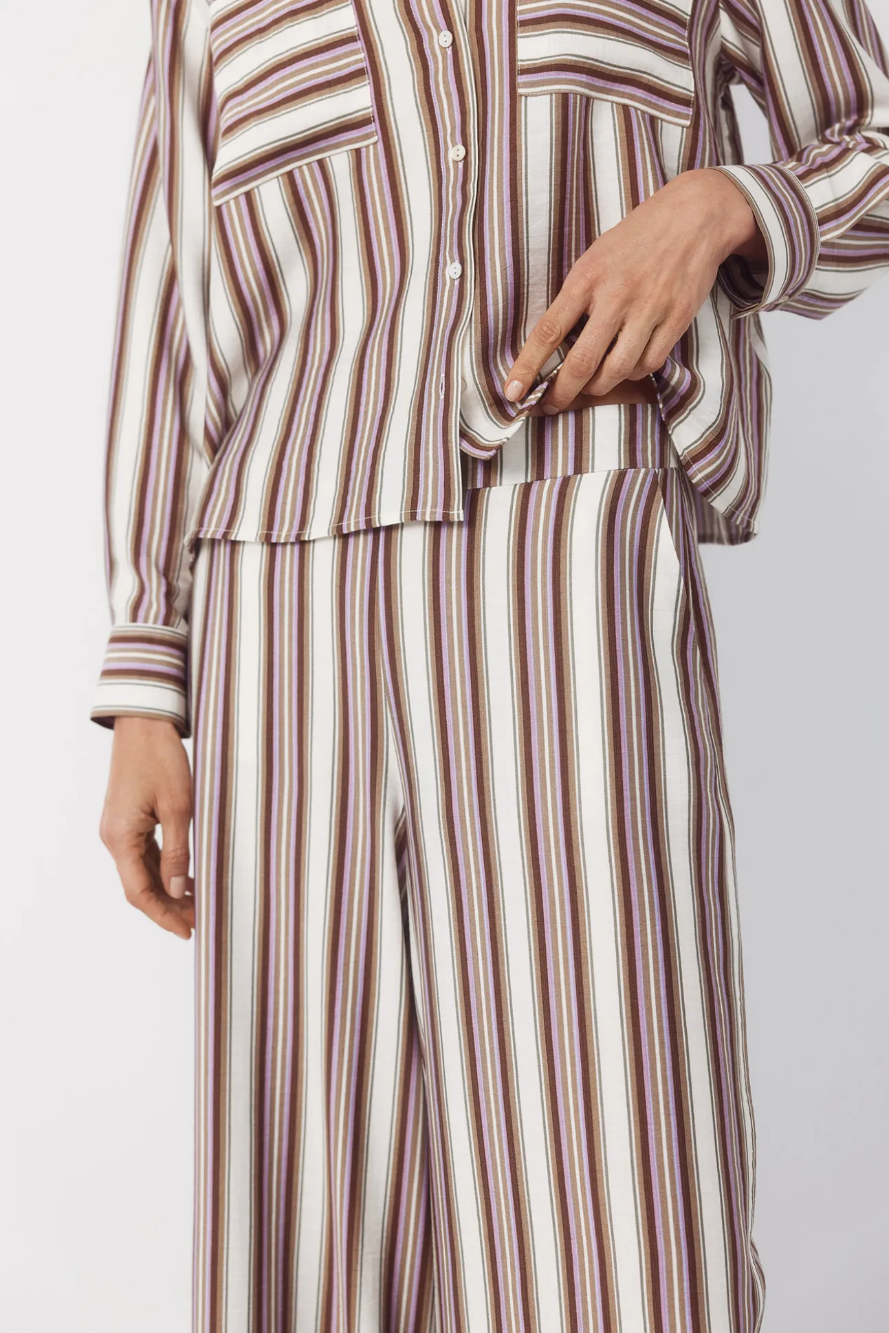 Pantalón rayas
