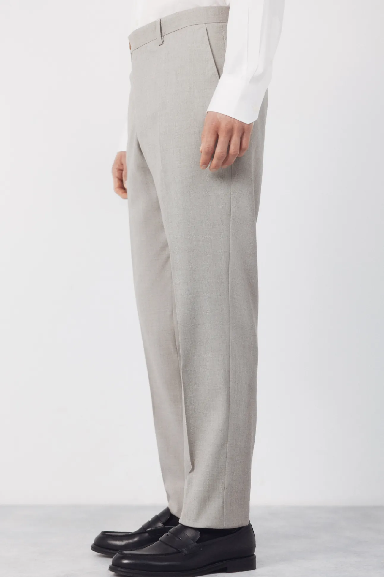 Pantalón traje estructura Serie XXI topo
