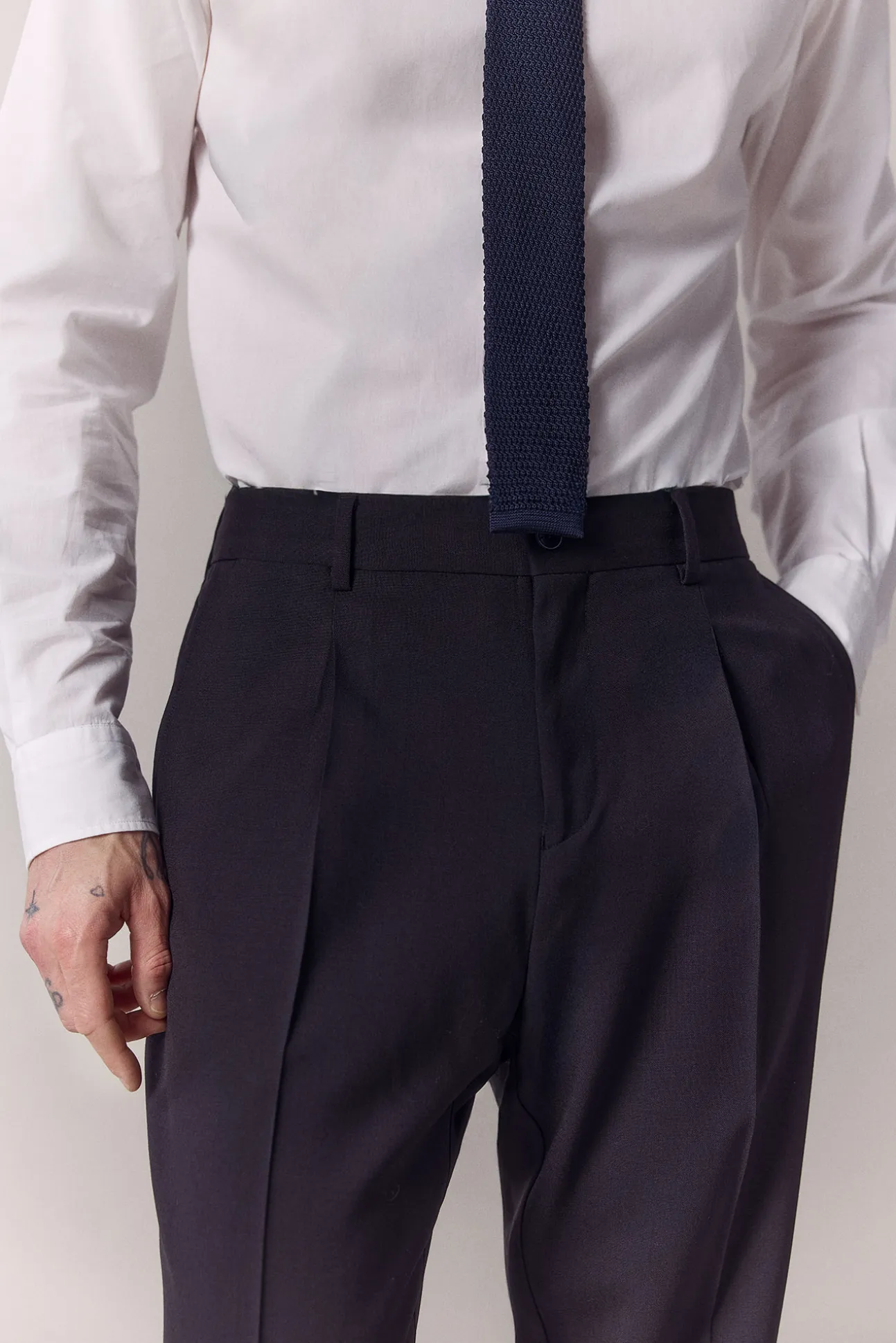 Pantalón traje solapa pico