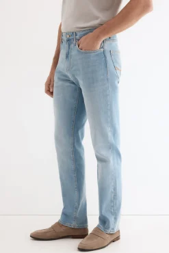 Pantalón vaquero ligero regular fit