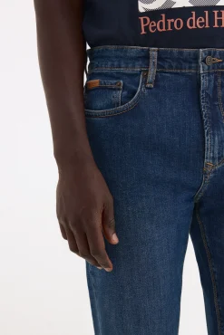 Pantalón vaquero ligero slim fit