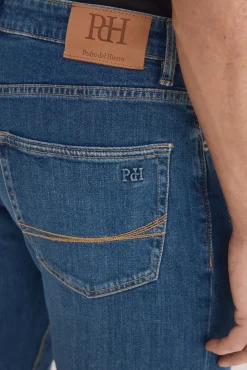 Pantalón vaquero ligero slim fit
