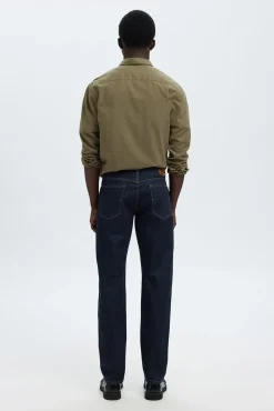 Pantalón vaquero Slim Fit.
