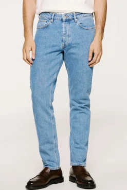 Pantalón vaquero Slim Fit.