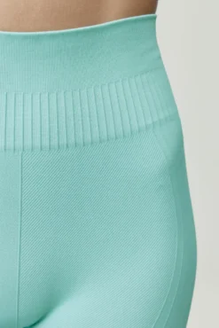 Pantalones cortos deportivos Eris azul claro