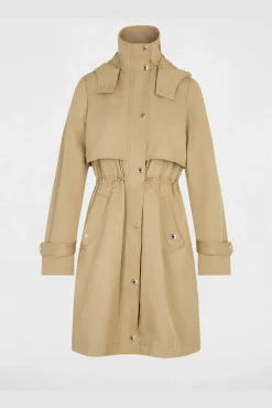 Parka larga con cuello alto