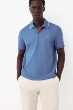 Polo estructura cuello abierto