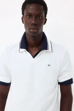 Polo estructura cuello abierto