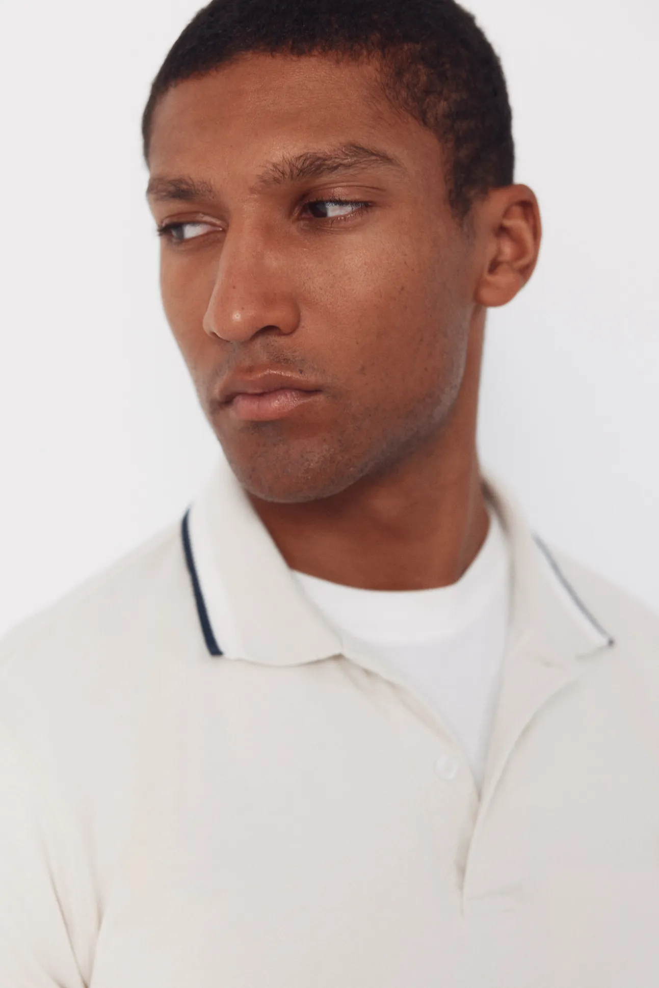 Polo estructura cuello fantasía
