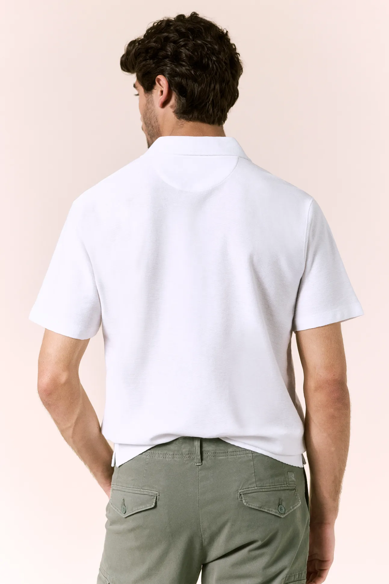 Polo piqué cuello en V