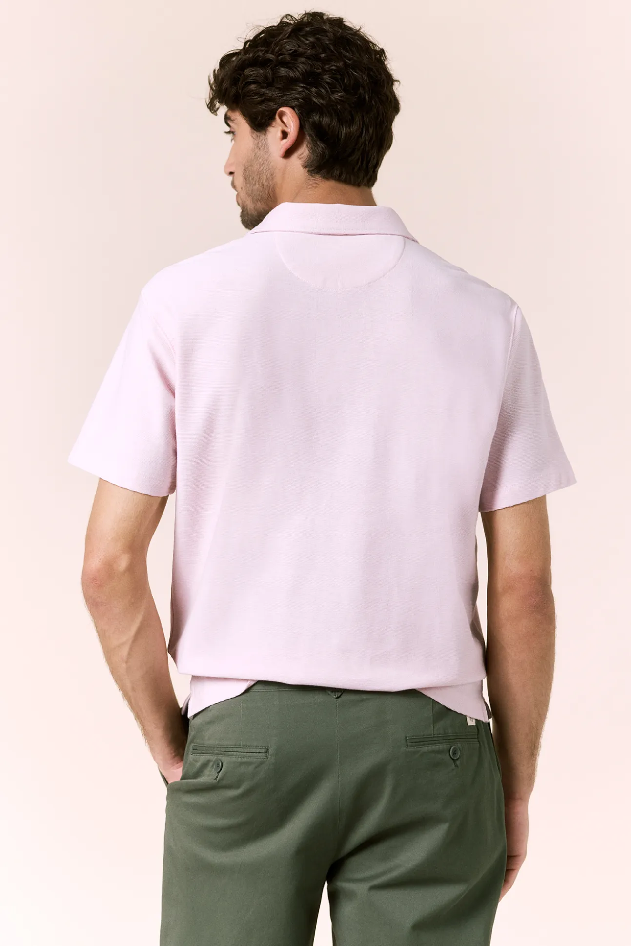 Polo piqué cuello en V