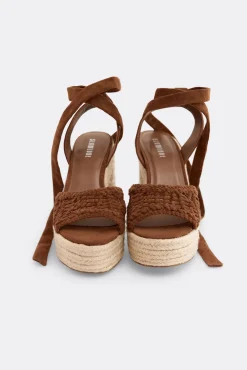 Sandalia plataforma crochet