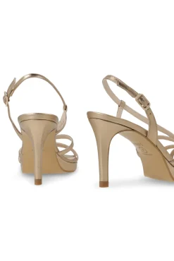 Sandalias de tacón en piel lisa.
