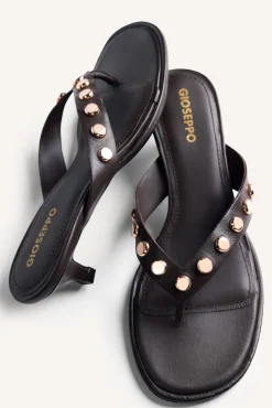 Sandalias tacón piel y tachas sokoto