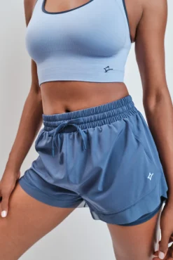 Short ultra ligero malla azul