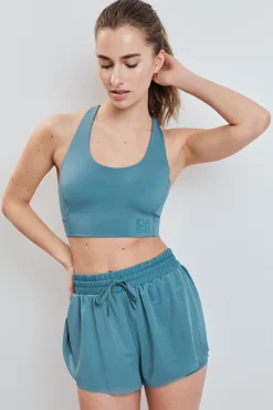 Short ultra ligero malla verde