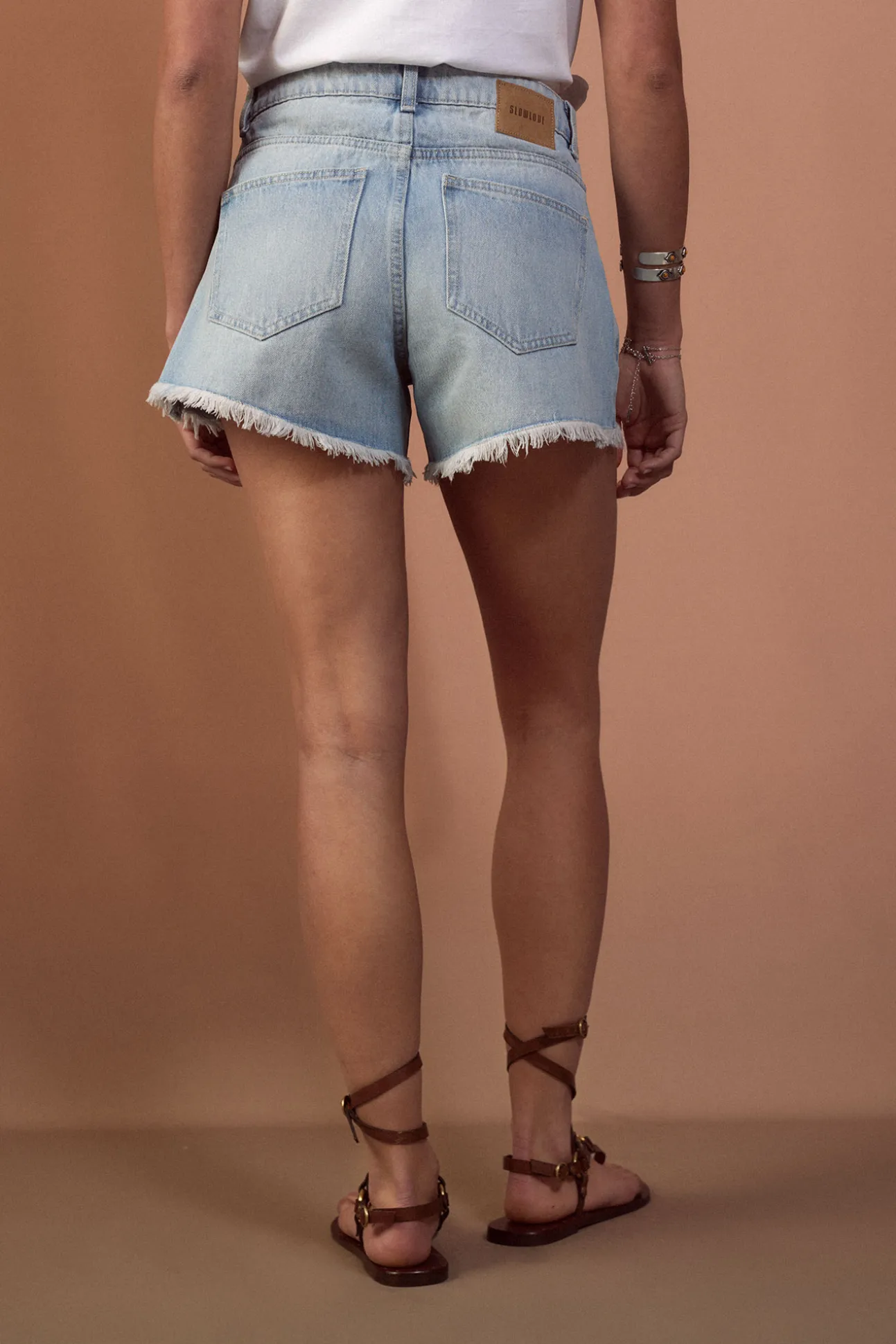 Short vaquero desflecado