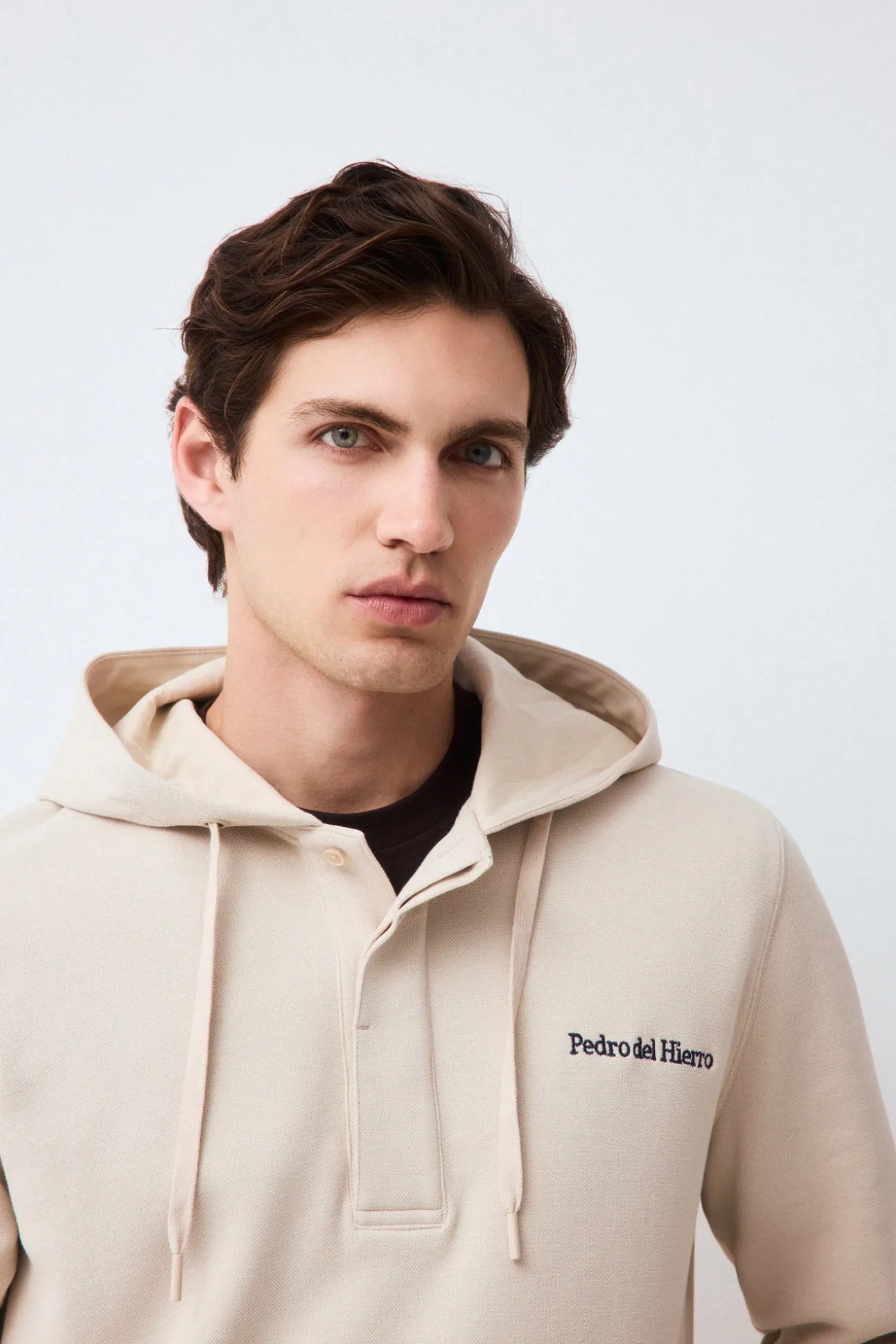 Sudadera logo con capucha