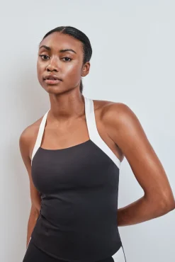 Tank top deportivo halter 4D Stretch contraste negro