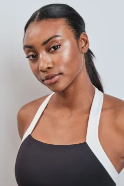 Tank top deportivo halter 4D Stretch contraste negro