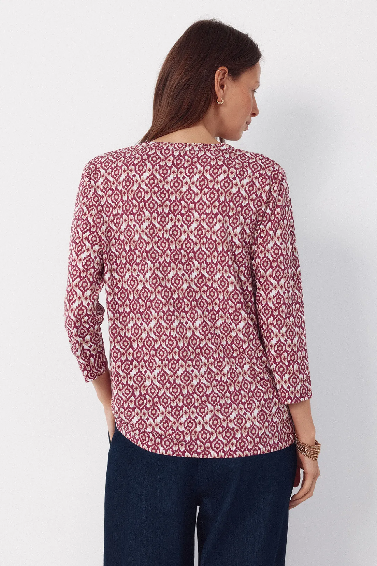 Top básico cuello mao