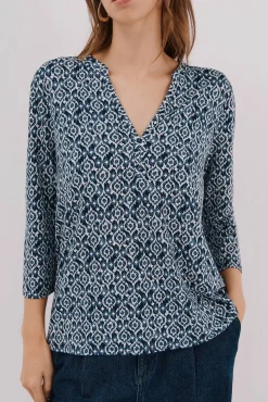 Top básico cuello mao
