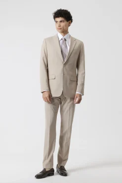 Traje fil a fil